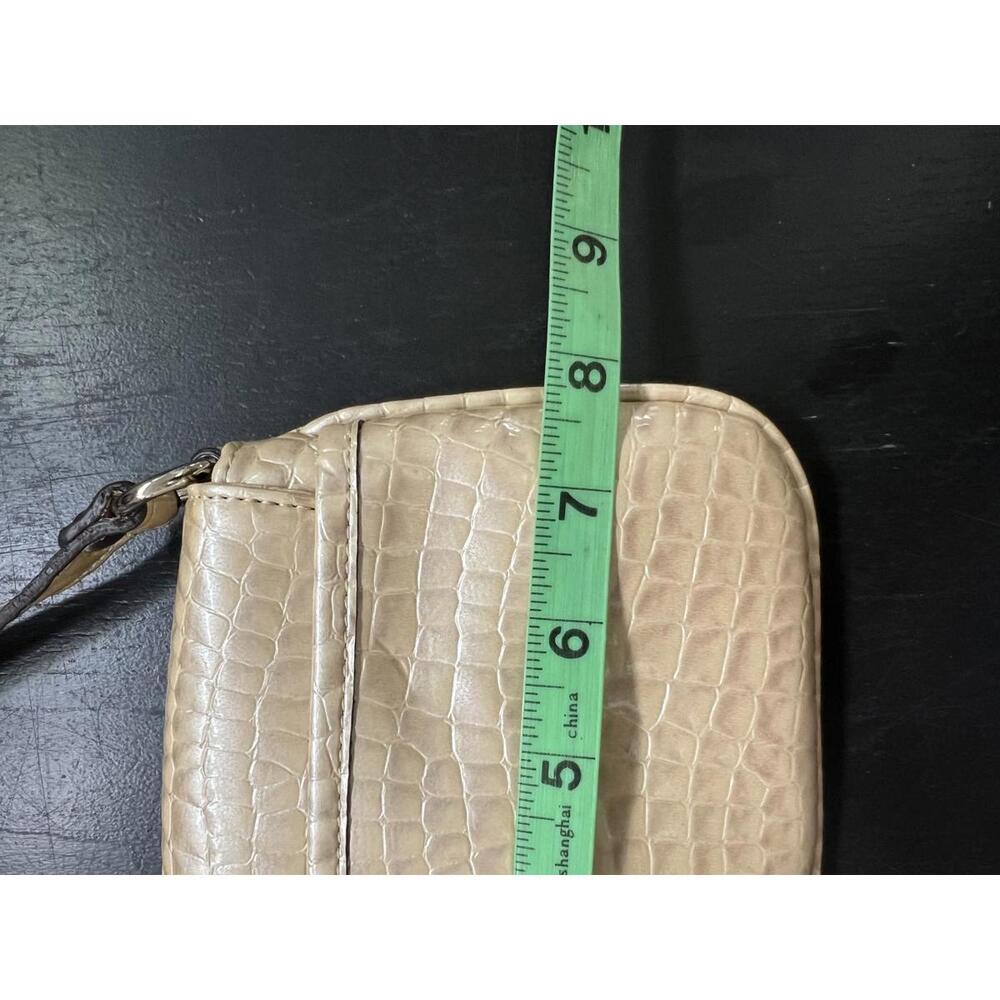 NEW Kathy Van Zeeland Vegan Leather Purse - Picture 7 of 7